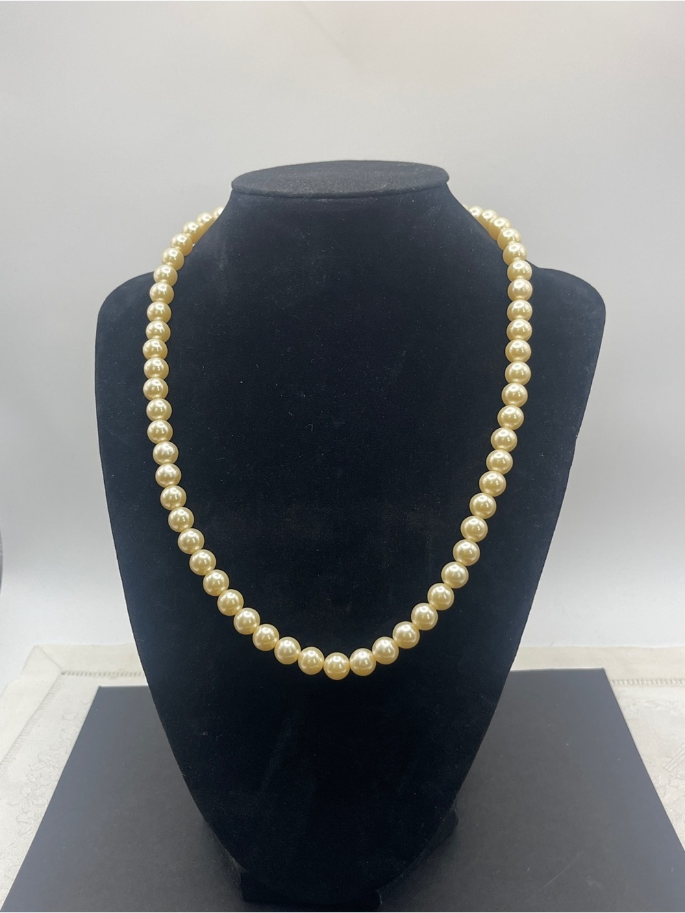 Vintage Faux Pearl Necklace Cream Beaded Strand Gold Tone Box Clasp 16”